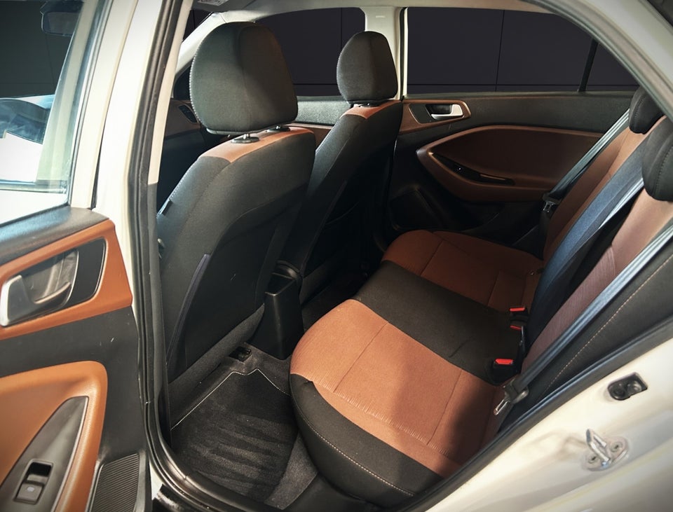 Hyundai i20 1,4 Trend 5d