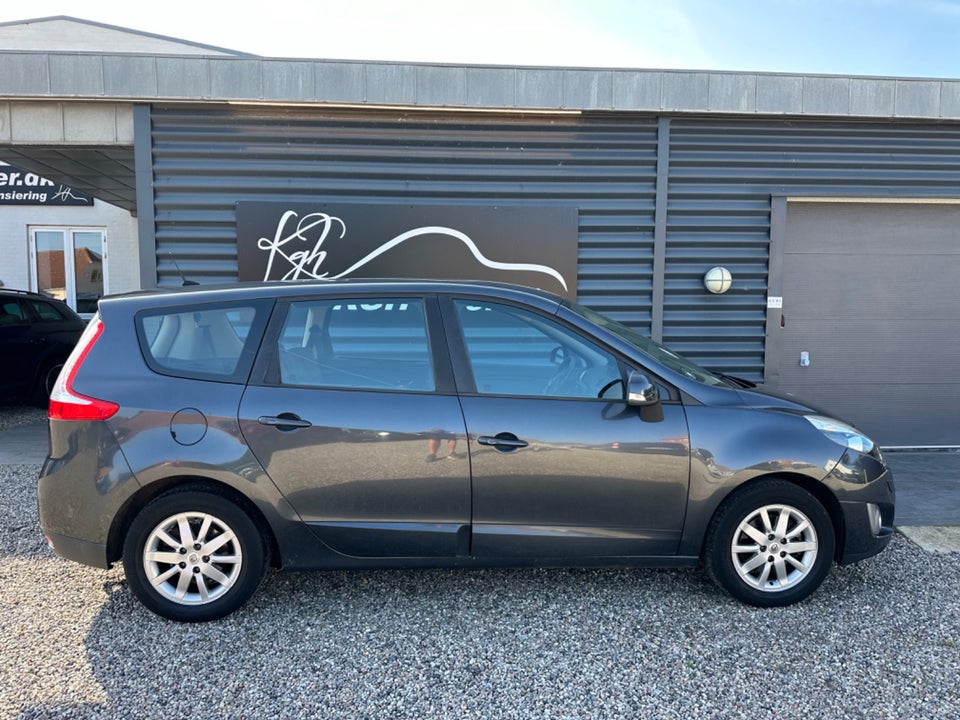 Renault Grand Scenic III 1,5 dCi 110 Dynamique 7prs 5d