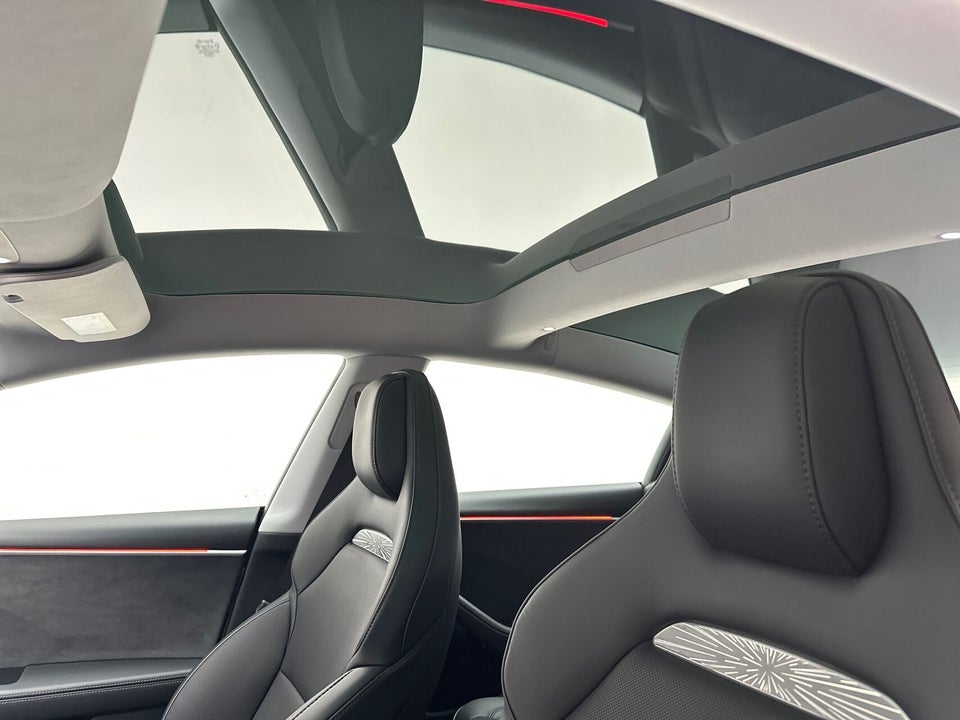 Tesla Model 3 Performance AWD 4d