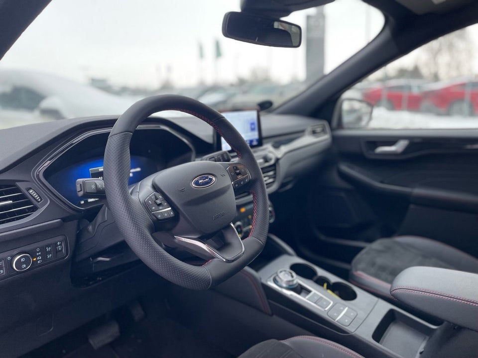 Ford Kuga 2,5 PHEV ST-Line X CVT 5d