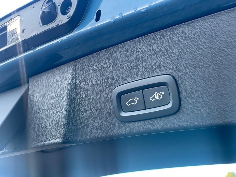 Volvo XC40 P6 ReCharge Plus 5d