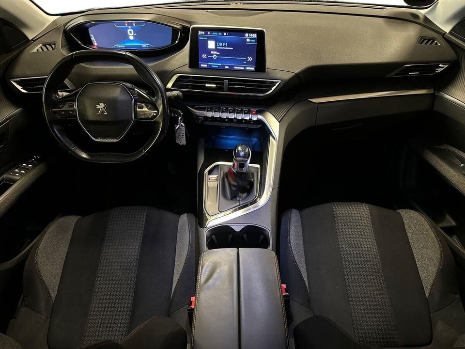 Peugeot 5008 1,5 BlueHDi 130 Strike 7prs 5d