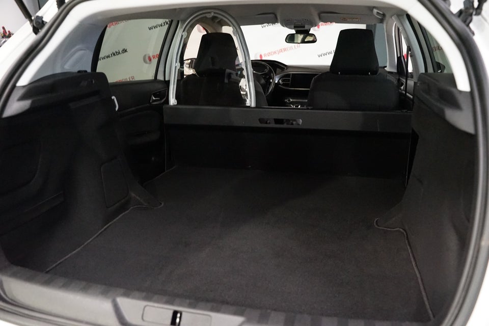 Peugeot 308 1,5 BlueHDi 130 Allure Grand Van 5d