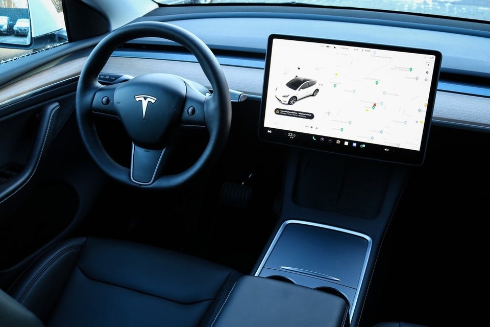 Tesla Model Y Long Range AWD 5d