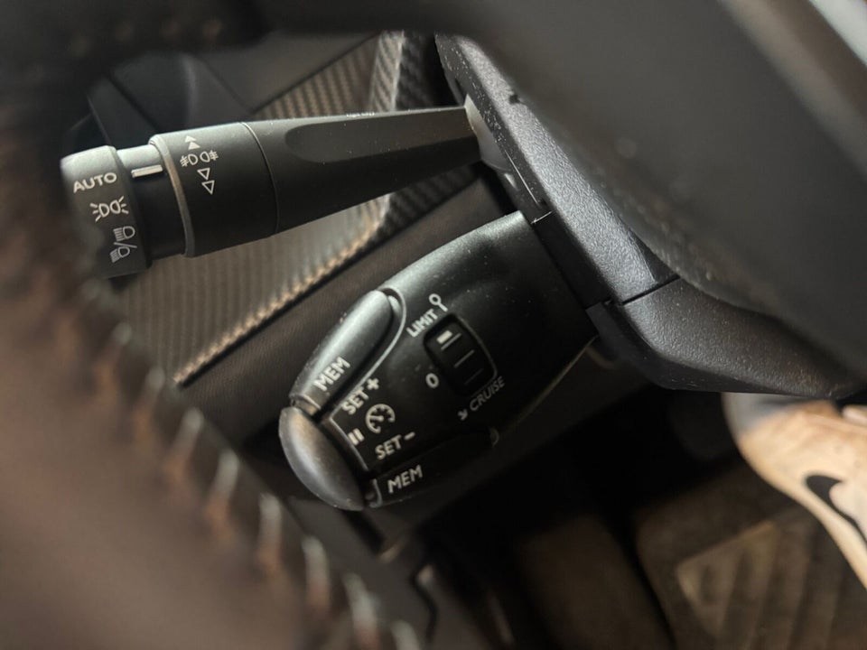 Peugeot e-2008 50 Active 5d