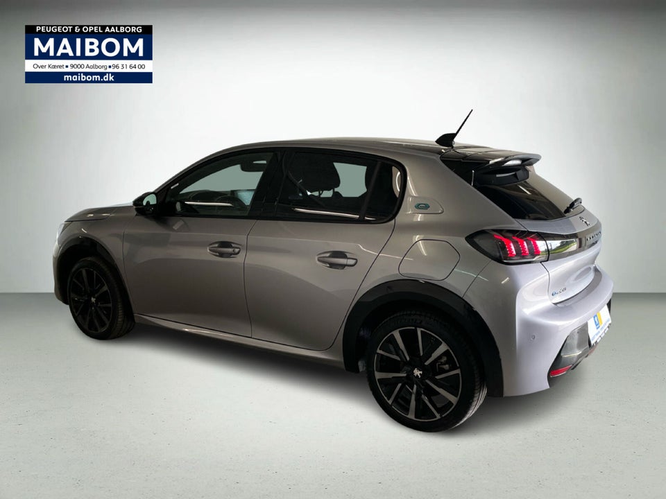 Peugeot e-208 50 GT 5d