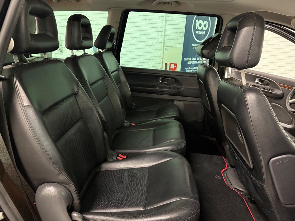 Ford Galaxy 2,8 204 Ghia 5d