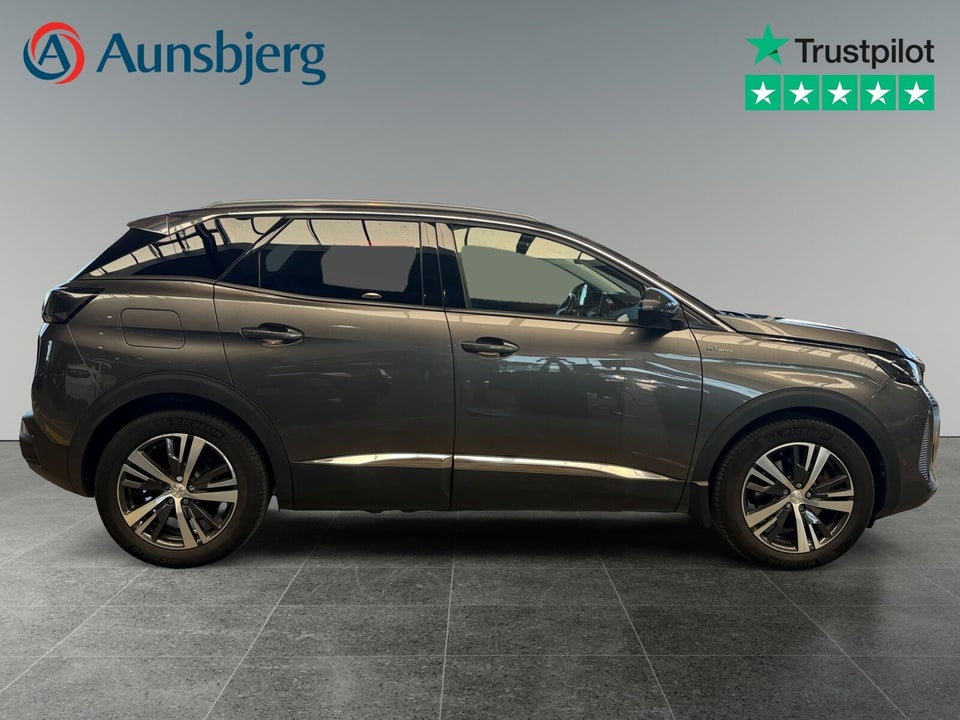 Peugeot 3008 1,6 Hybrid4 Allure Pack Limited EAT8 5d
