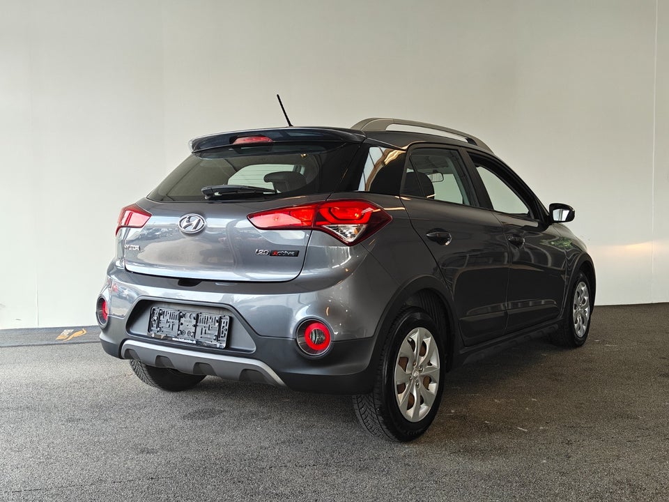 Hyundai i20 Active Cross 1,4 CRDi 90 Trend 5d