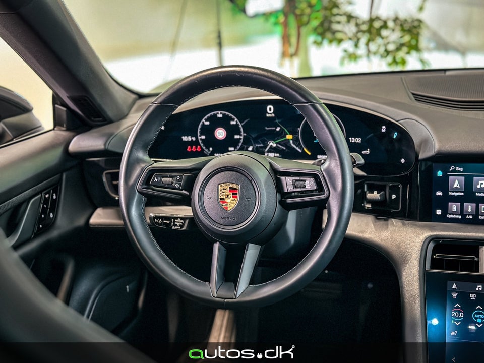 Porsche Taycan Performance+ 4d