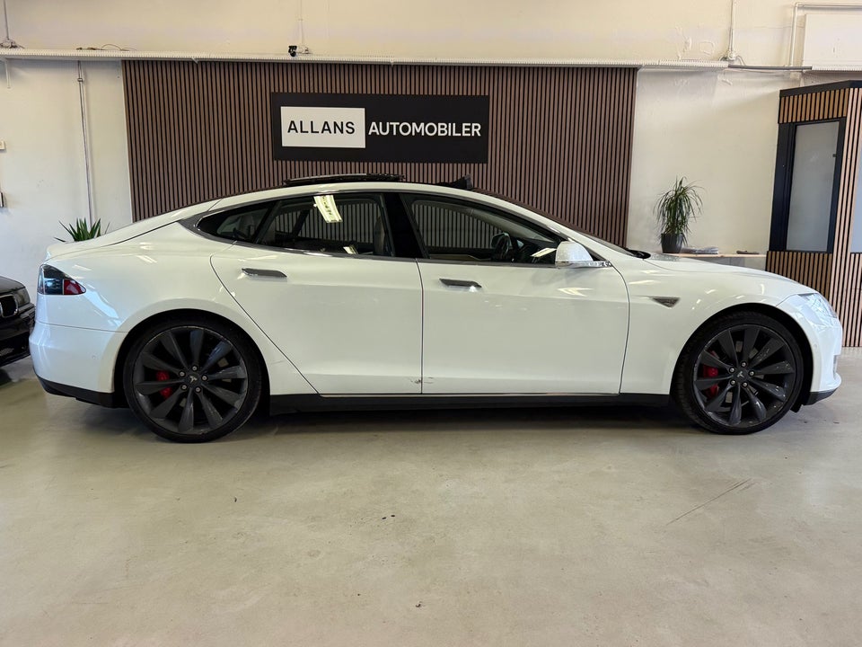Tesla Model S P90D Ludicrous 5d