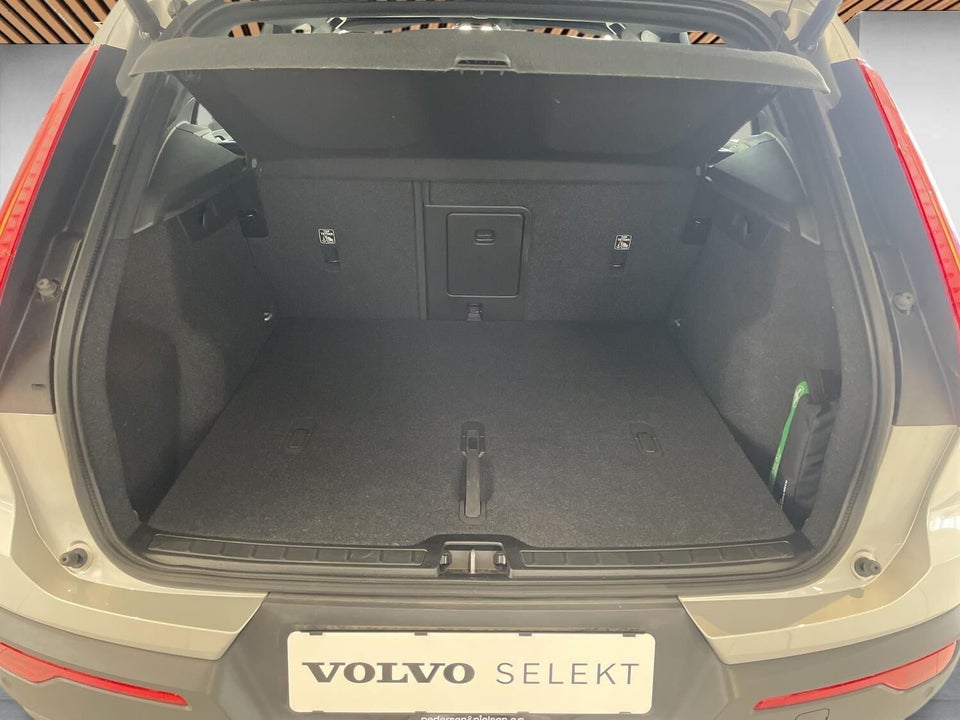 Volvo XC40 ReCharge Extended Range Plus 5d