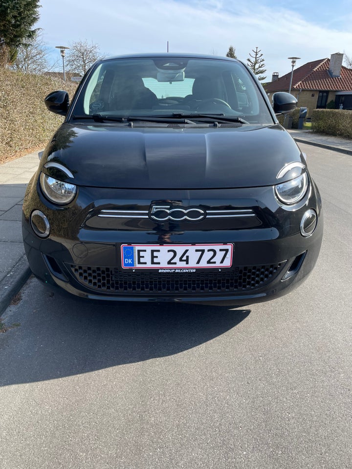 Fiat 500e 42 Icon 3d