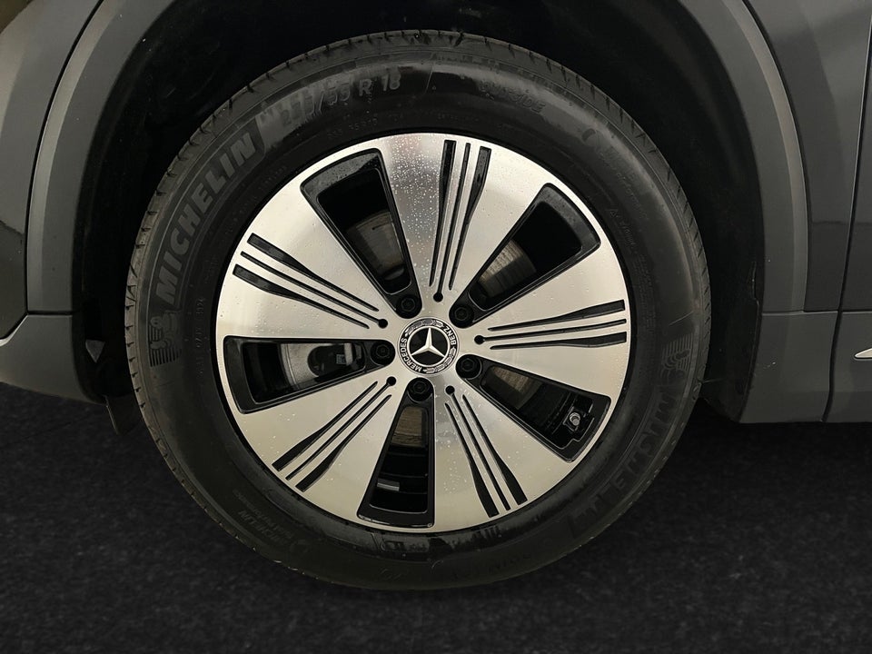 Mercedes EQA300 Progressive 4Matic 5d