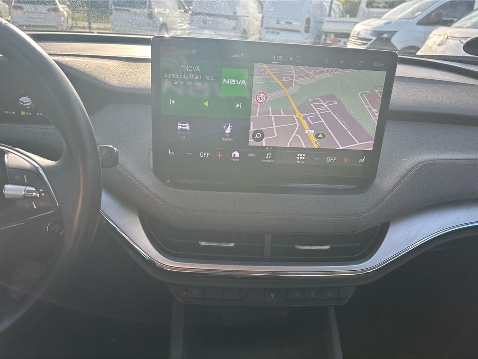 Skoda Enyaq 60 iV Plus 5d