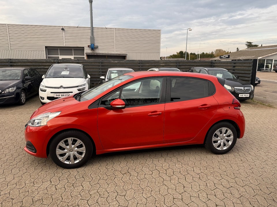 Peugeot 208 1,2 PureTech 82 Style 5d