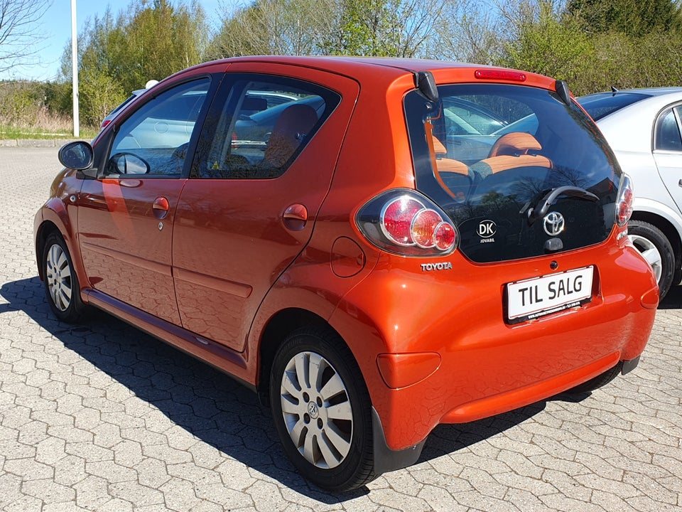 Toyota Aygo 1,0 VVT-i T2 5d