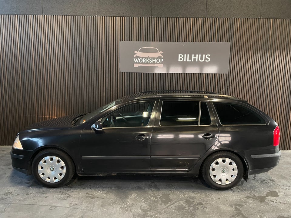 Skoda Octavia 1,8 TSi 160 Ambiente Combi 5d