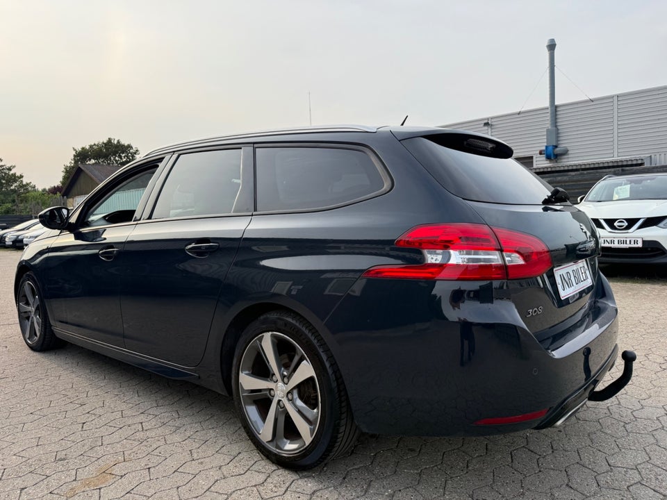 Peugeot 308 1,2 e-THP 110 Active SW 5d