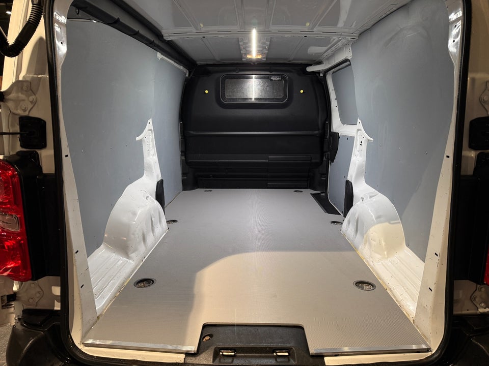 Toyota ProAce 2,0 D 120 Long Comfort 5d