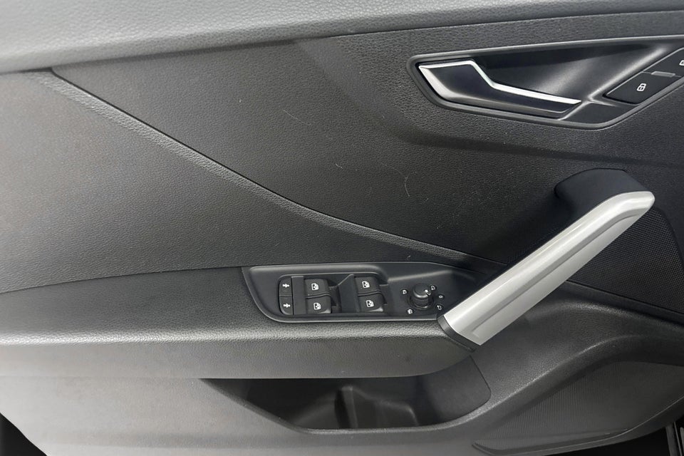 Audi Q2 35 TFSi Prestige S-tr. 5d