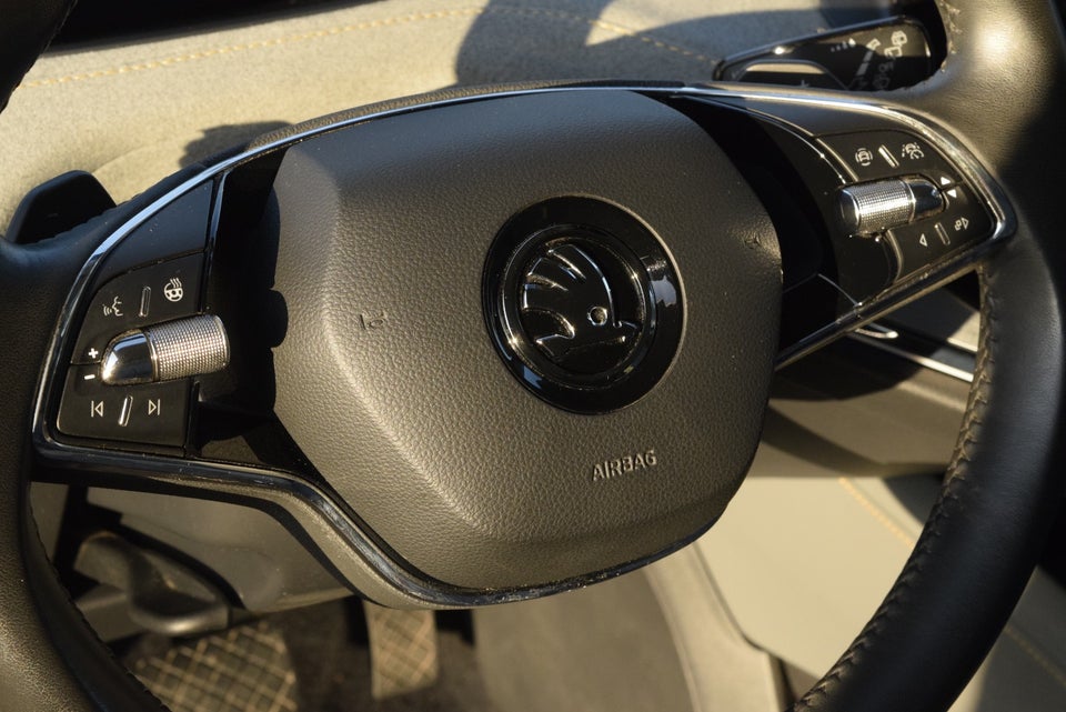 Skoda Enyaq 60 iV Lounge 5d