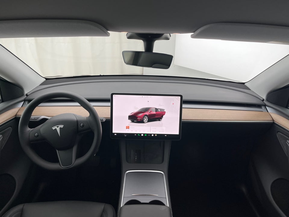 Tesla Model Y Long Range AWD 5d