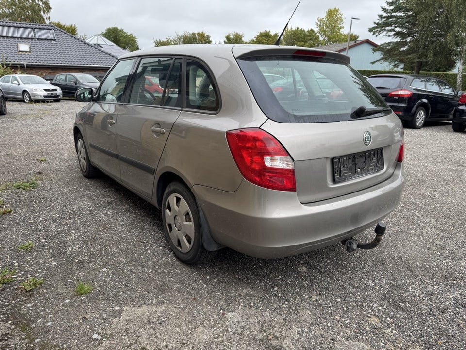 Skoda Fabia 1,2 12V Ambiente Combi 5d