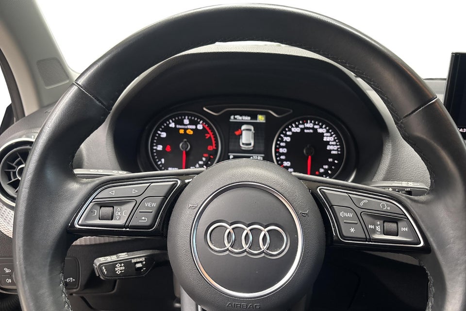 Audi Q2 35 TFSi Prestige S-tr. 5d