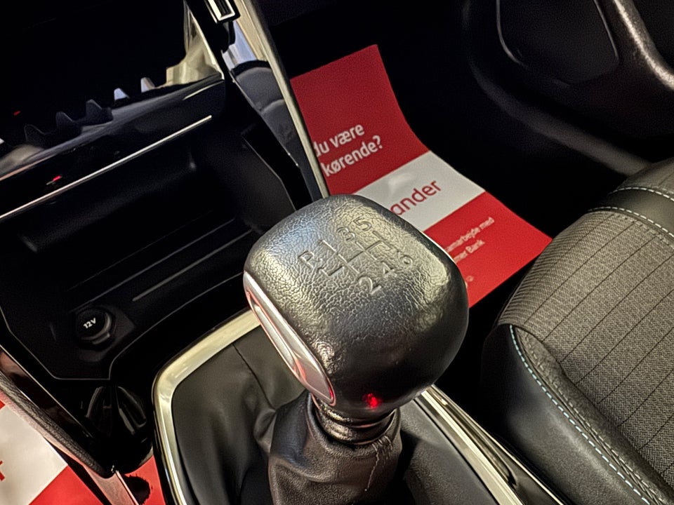 Peugeot 208 1,2 PureTech 100 Platin Sport 5d