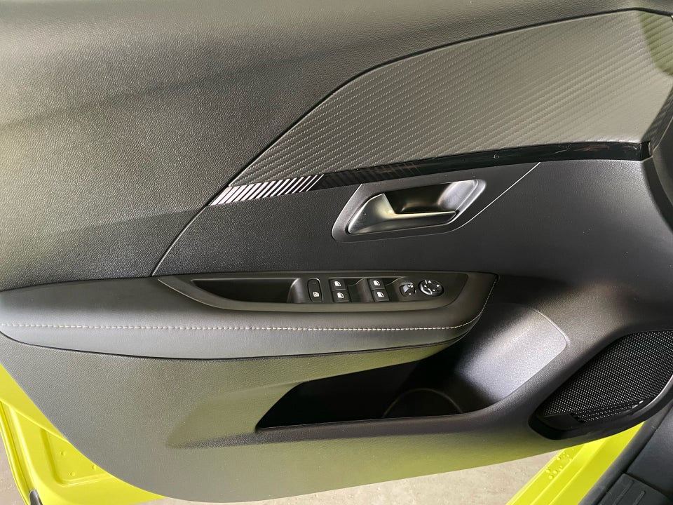 Peugeot e-208 50 Allure 5d