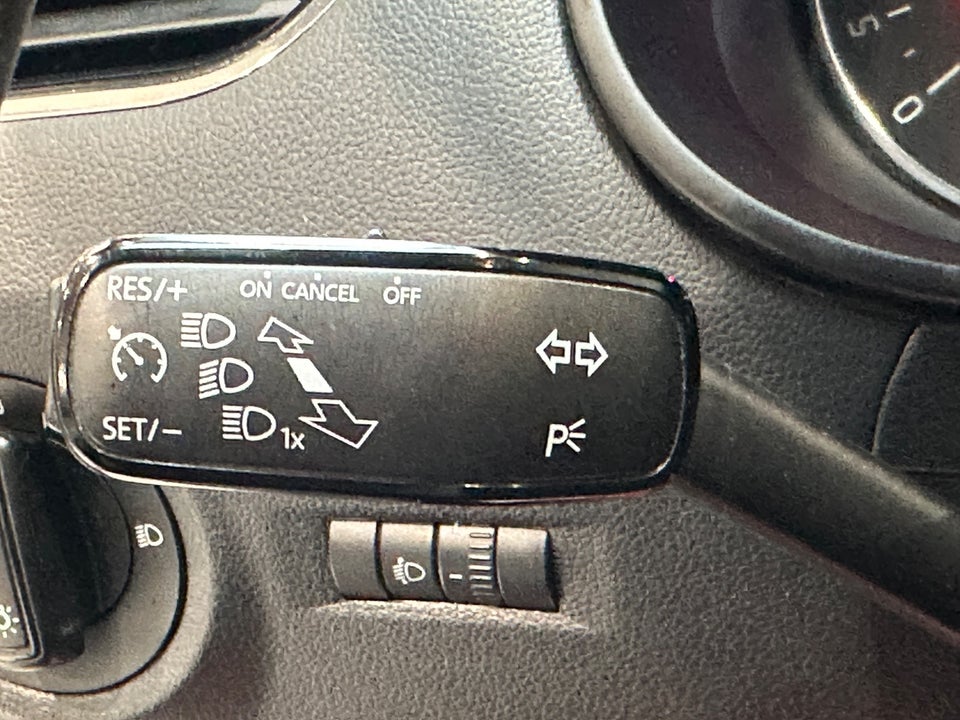 Skoda Octavia 1,6 TDi 110 Style Combi DSG 5d