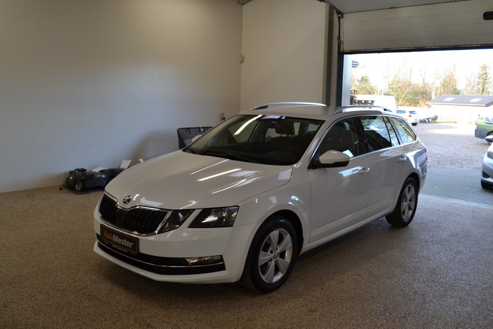 Skoda Octavia 2,0 TDi 150 Style Combi DSG 5d