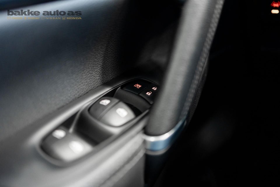 Nissan Qashqai 1,3 Dig-T 160 Tekna 5d