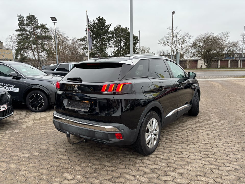 Peugeot 3008 1,2 PureTech 130 Allure 5d