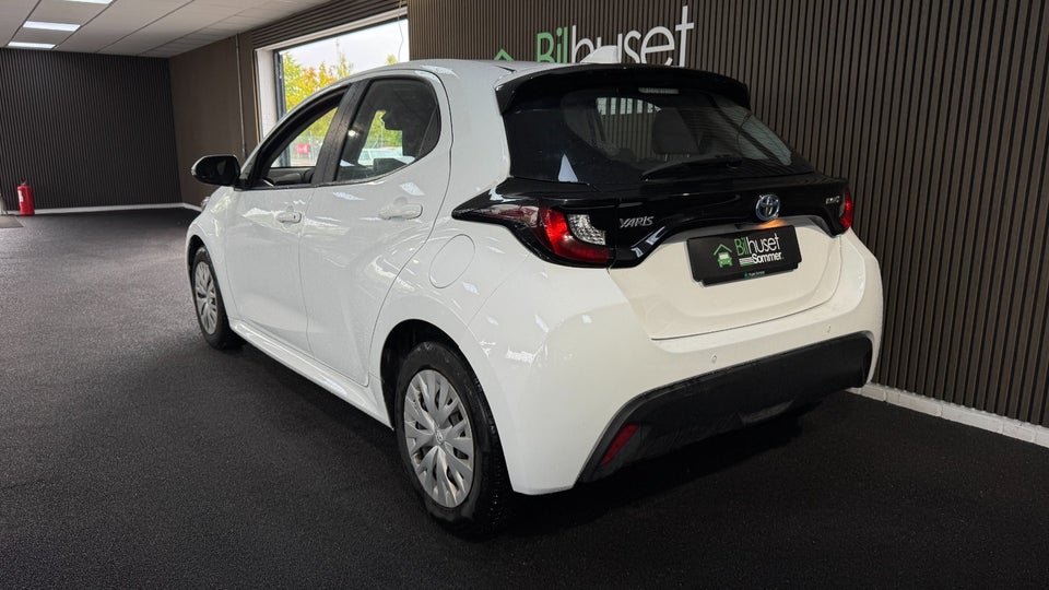 Toyota Yaris 1,5 Hybrid Active e-CVT 5d