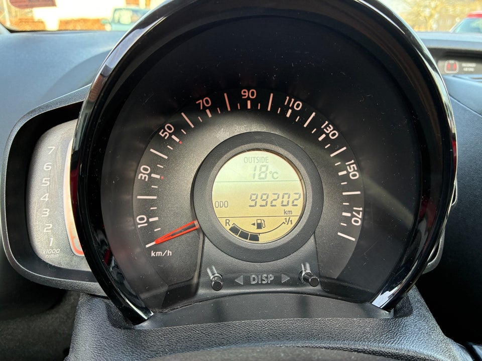 Toyota Aygo 1,0 VVT-i x-sky 5d