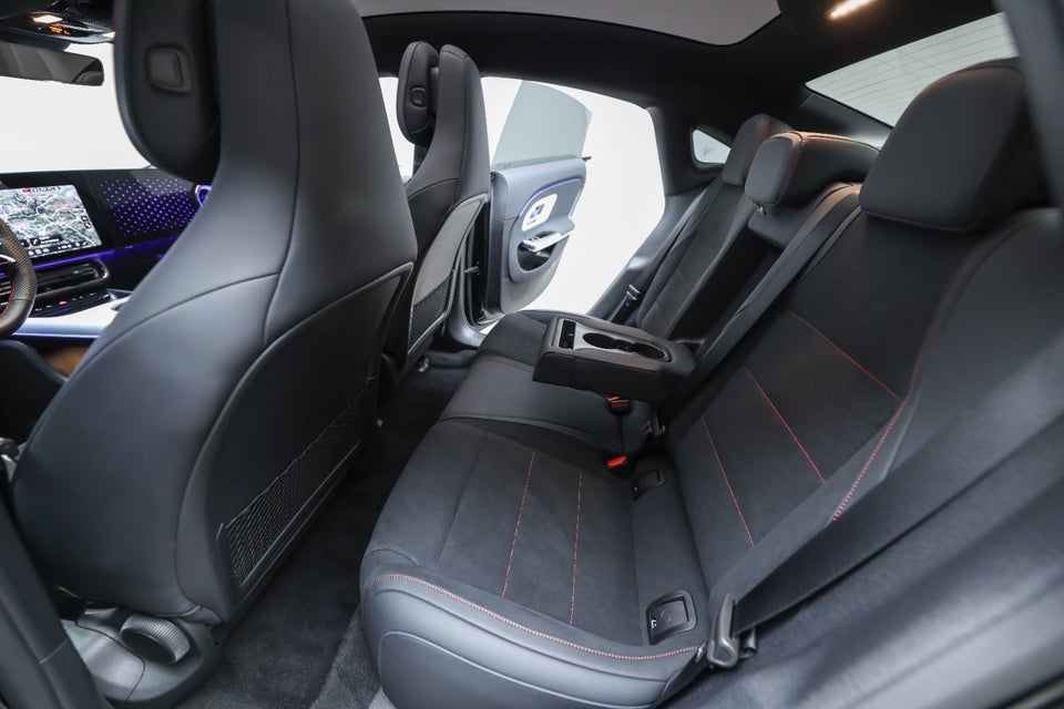 Mercedes CLA250+ EQ AMG Advance Plus 4d