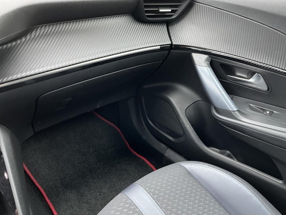 Peugeot 2008 1,2 PureTech 130 Allure Pack EAT8 5d