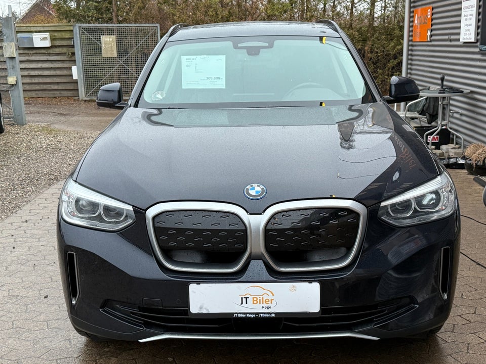 BMW iX3 Charged 5d