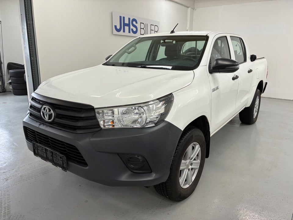 Toyota HiLux 2,4 D-4D 150 T2 Db.Kab 4x4 4d