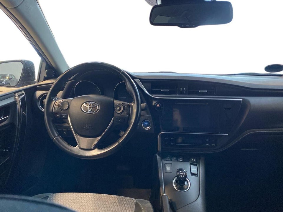 Toyota Auris 1,8 Hybrid H2 Selected Touring Sports CVT 5d