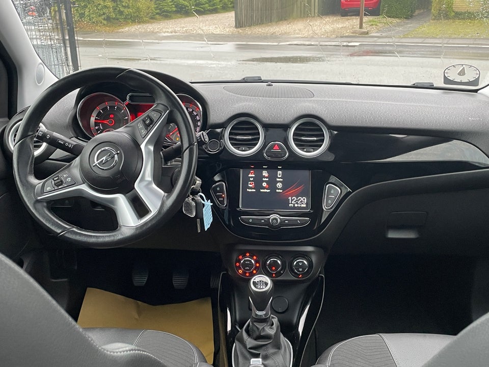 Opel Adam 1,0 T 90 Glam 3d