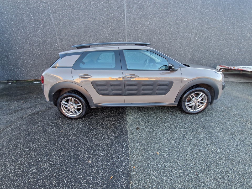 Citroën C4 Cactus 1,2 PureTech 82 Feel 5d