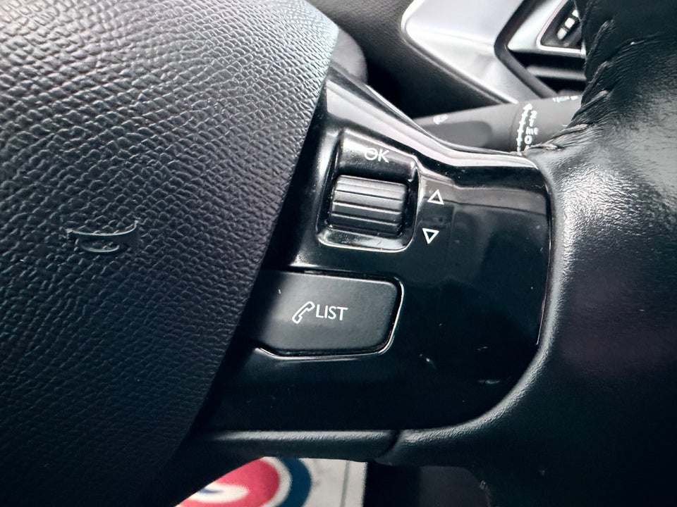 Peugeot 308 1,5 BlueHDi 130 Allure Grand 5d