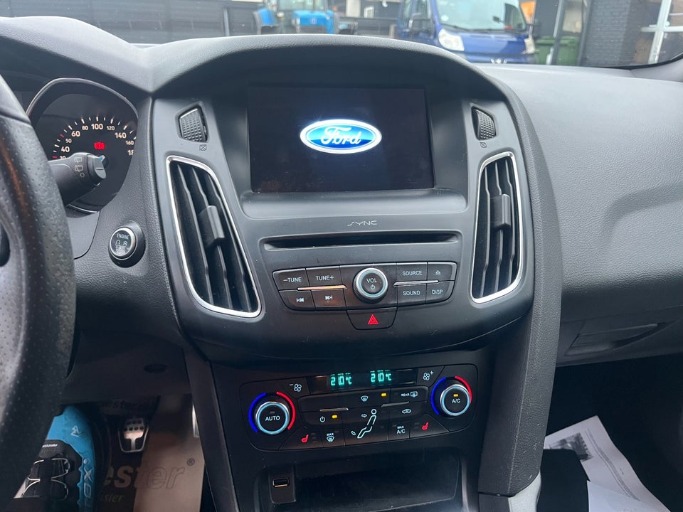 Ford Focus 1,5 SCTi 150 ST-Line stc. 5d