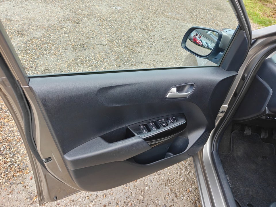 Kia Picanto 1,0 MPi Advance 5d