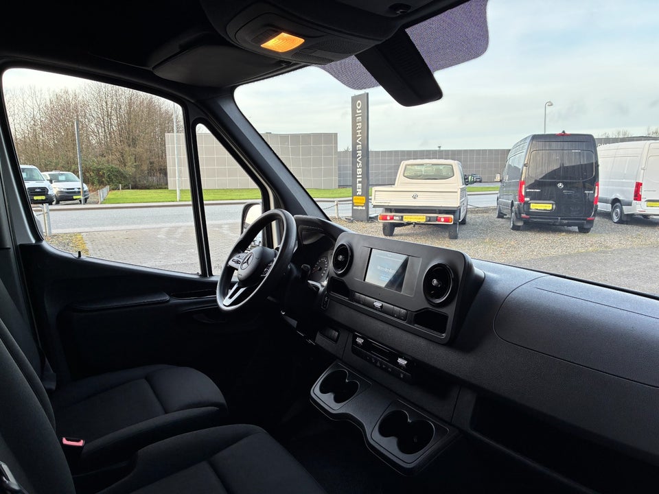 Mercedes Sprinter 316 2,2 CDi A2 Kassevogn aut. RWD