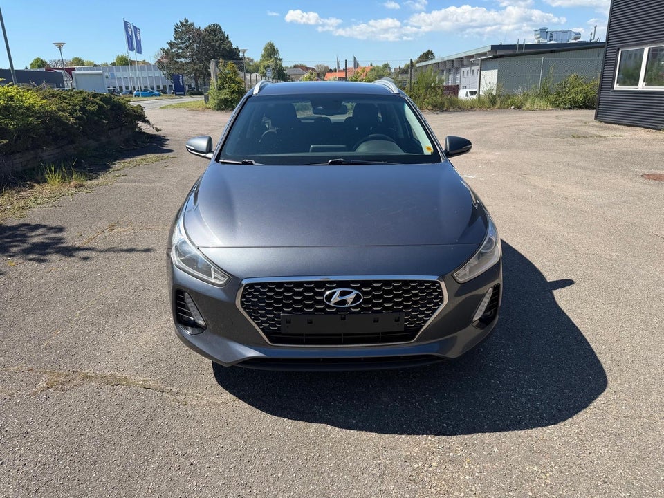Hyundai i30 1,6 CRDi 110 Trend stc. DCT 5d