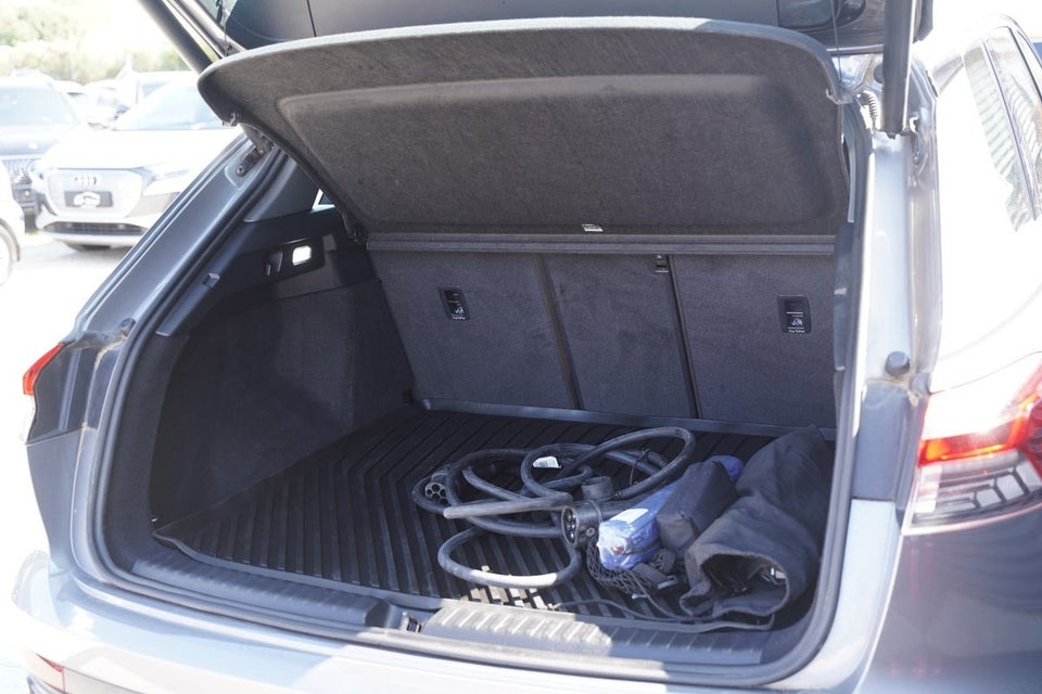 Audi Q4 e-tron 50 Attitude quattro 5d